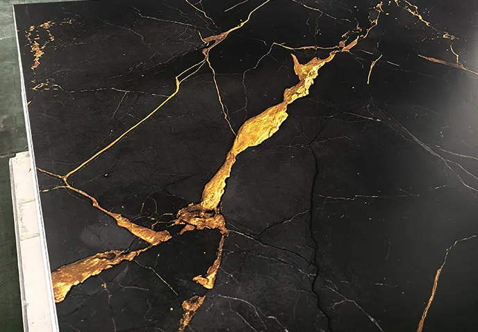 Переваги стінових панелей Carbon Crystal.